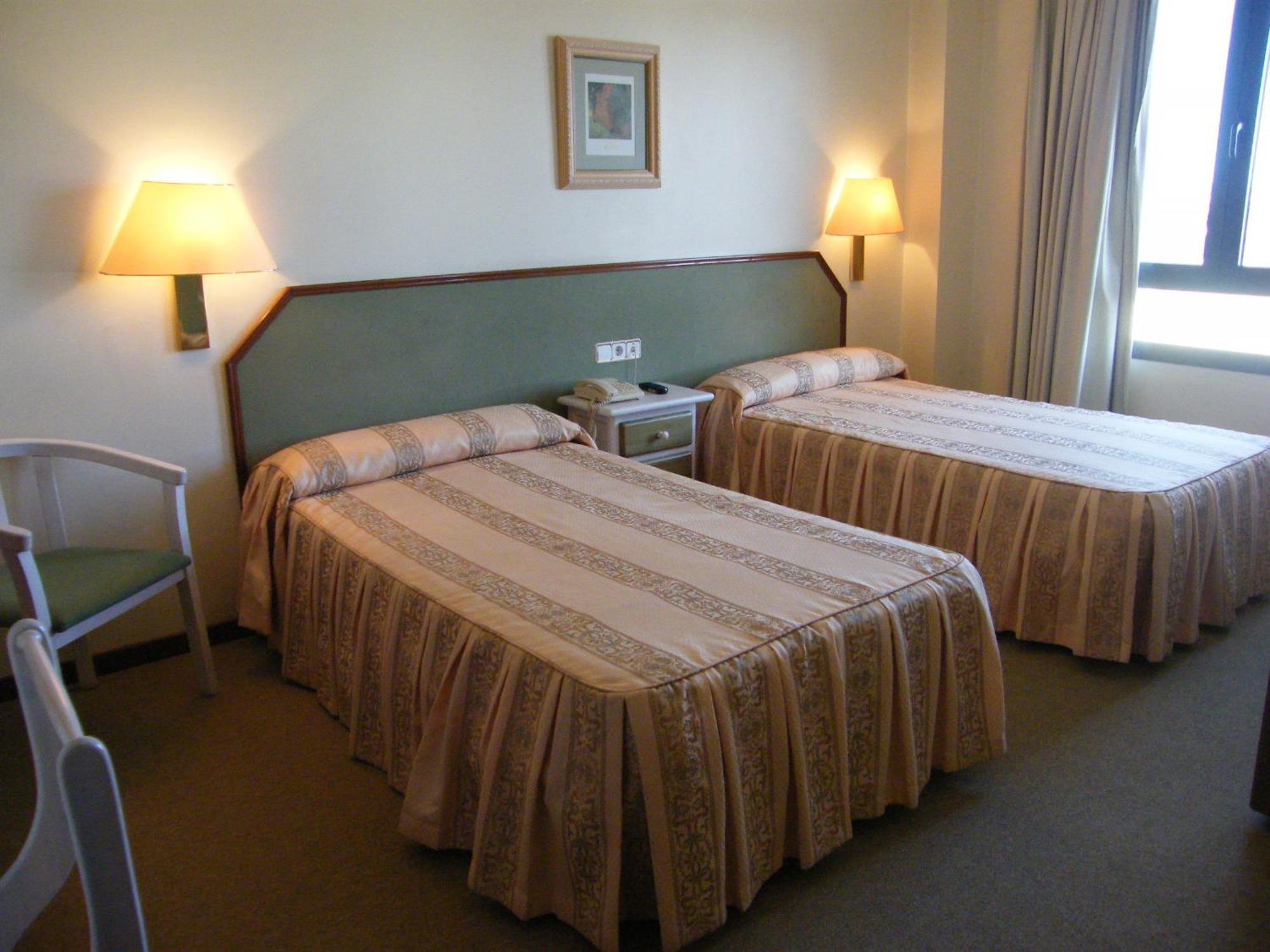 Hotel Magallon 卡斯佩 外观 照片